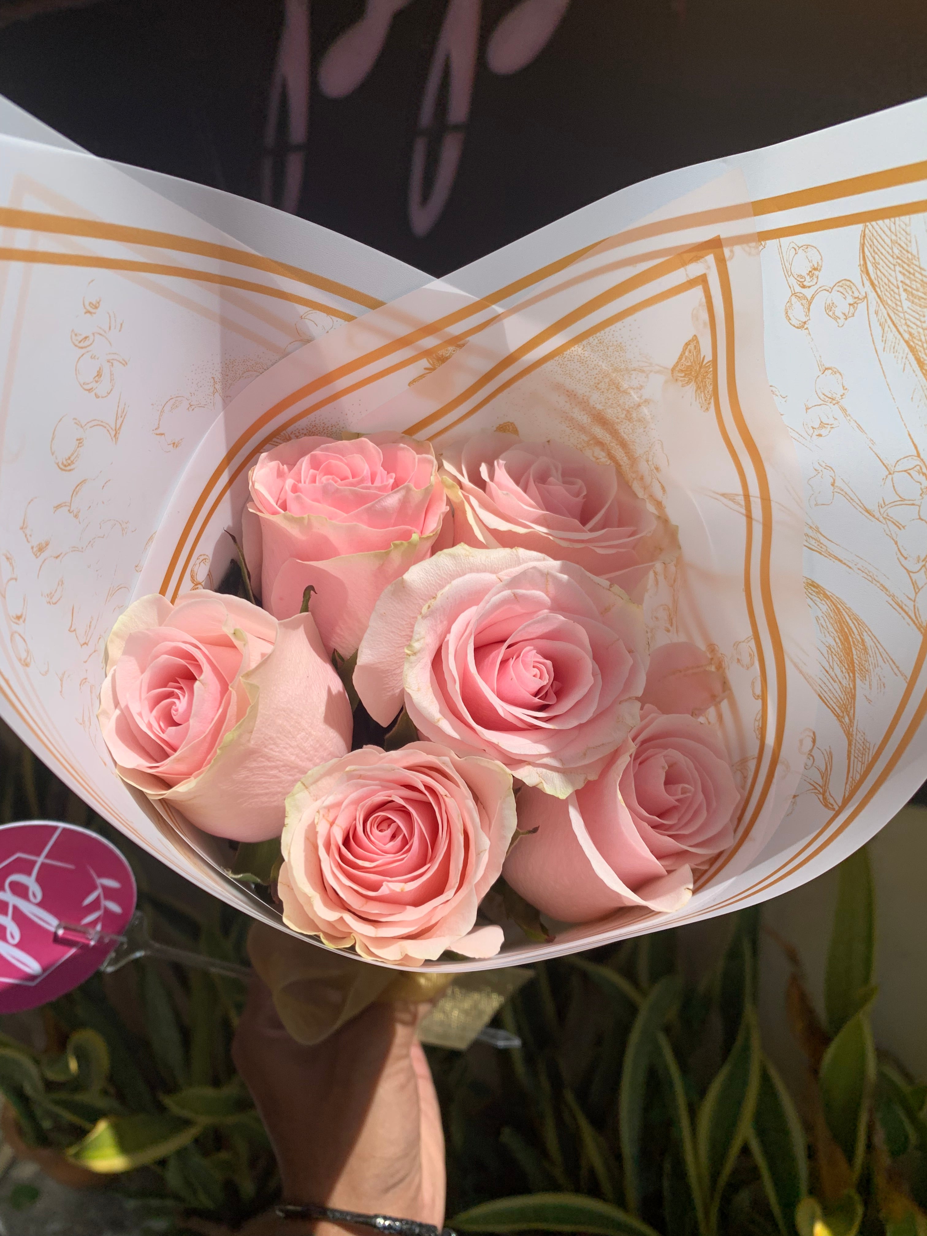 6 Rose Bouquet